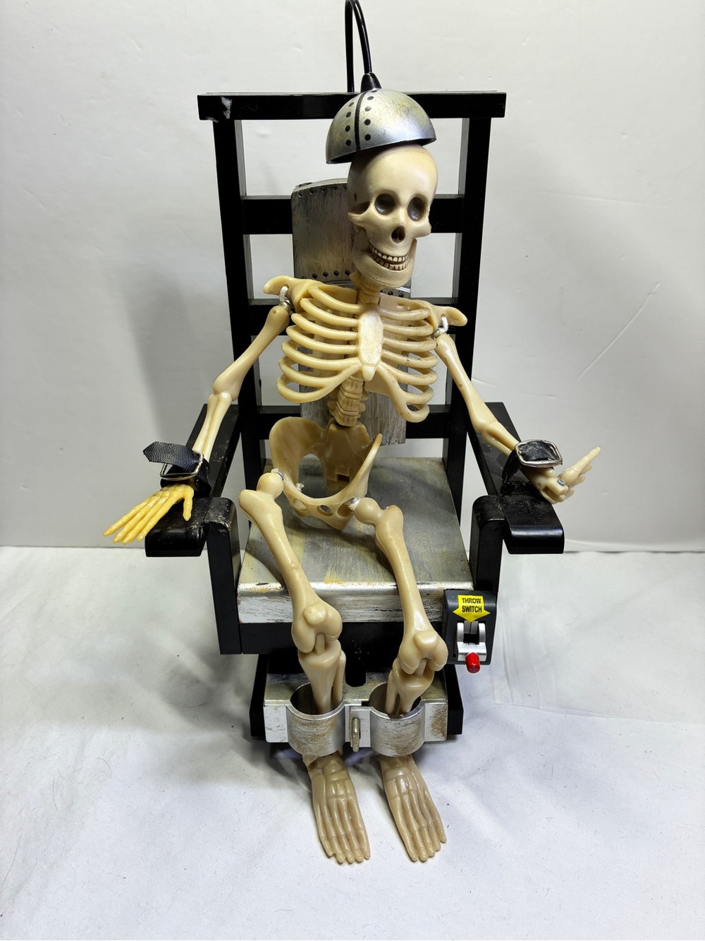 Gemmy Halloween Joltin Jack Animated Talking Light Skeleton In Electric Chair